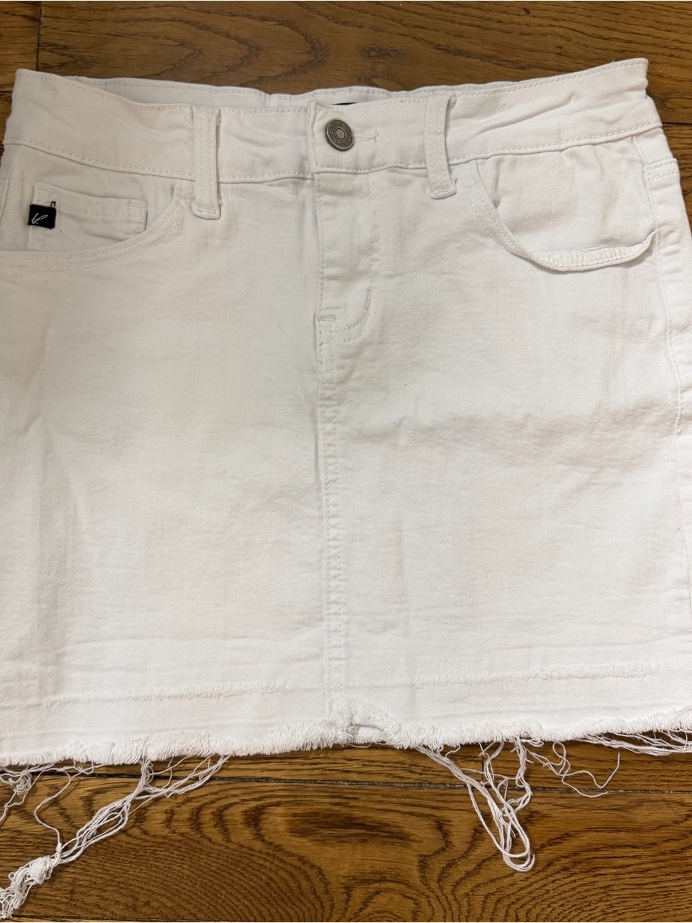KanCan White Frayed Hem Mini Skirt
